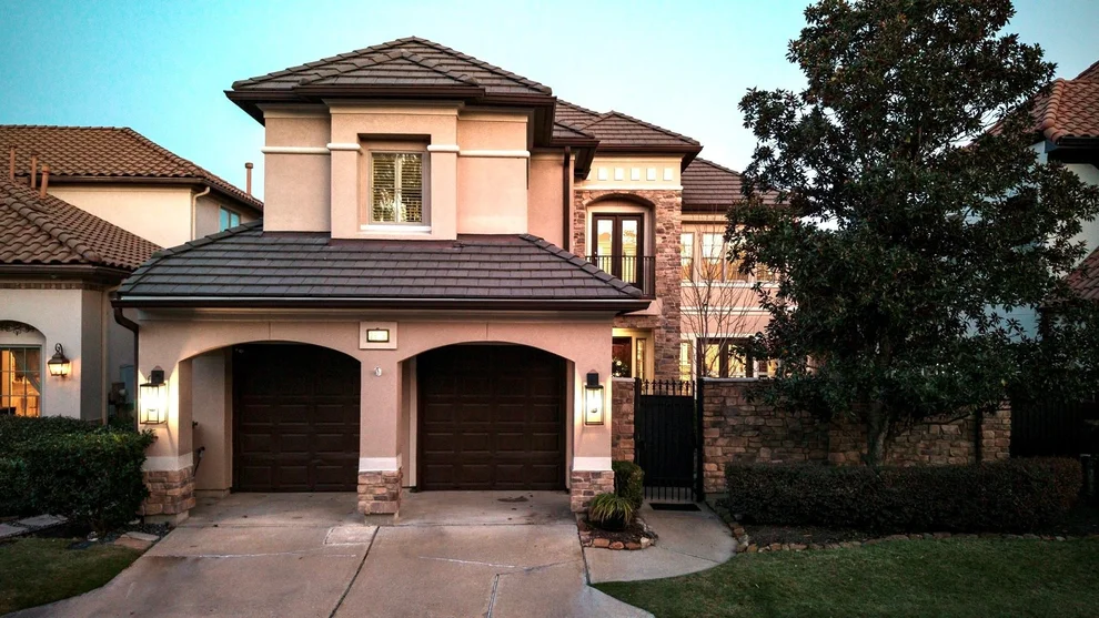 Unit for sale at 2819 Stuart Manor, Houston, TX 77082