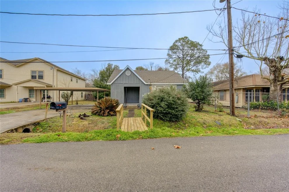 Unit for sale at 7520 E Maxroy Street, Houston, TX 77088
