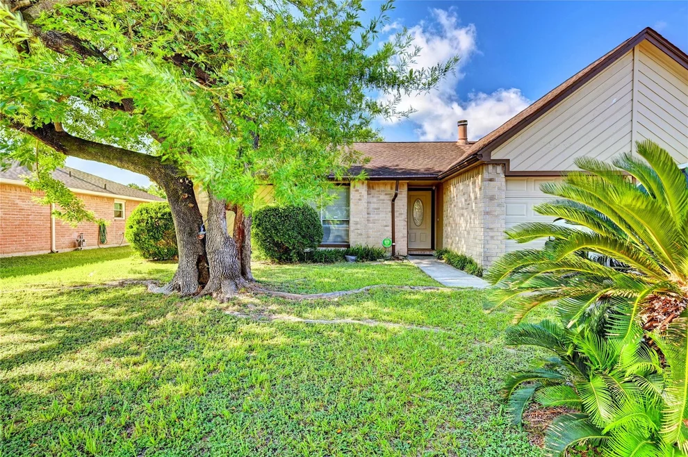 Unit for sale at 3443 Fountain Spring Drive, Houston, TX 77066