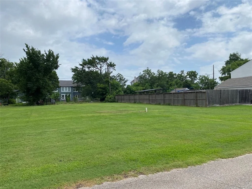 Unit for sale at 0 Forest Avenue, Shoreacres, TX 77571