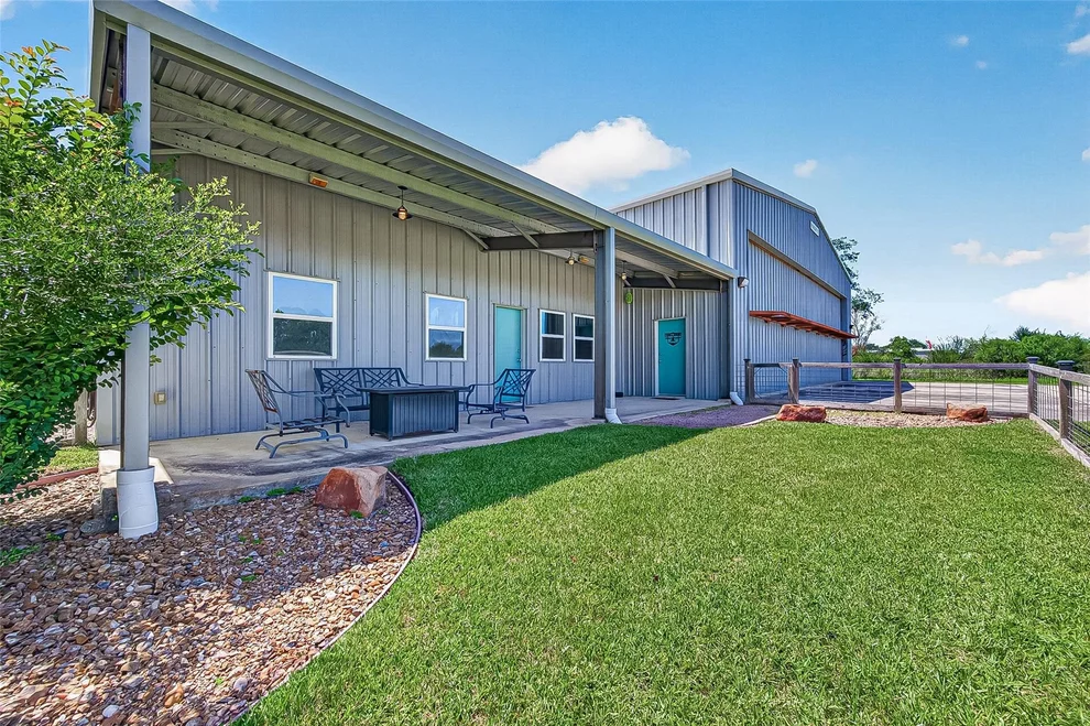 Unit for sale at 22610 Cessna Road, Needville, TX 77461
