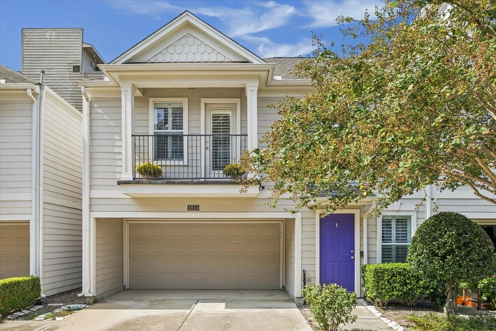 Unit for sale at 1810 Gillette Street, Houston, TX 77019