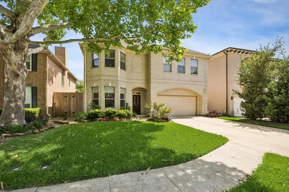 Unit for sale at 4413 Darsey Street, Bellaire, TX 77401