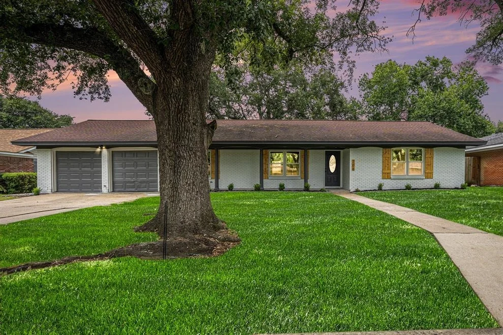 Unit for sale at 706 Rosewood Drive, Baytown, TX 77520