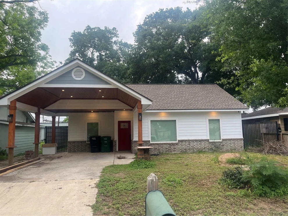 Unit for sale at 421 Cliffside Drive, Houston, TX 77076