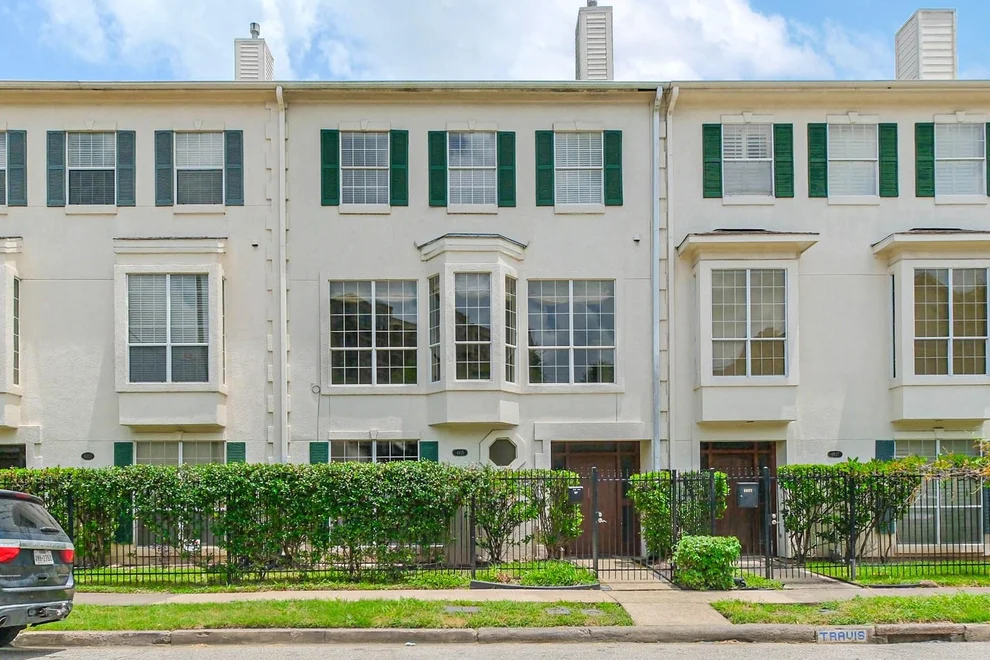 Unit for sale at 4925 Travis Street, Houston, TX 77002