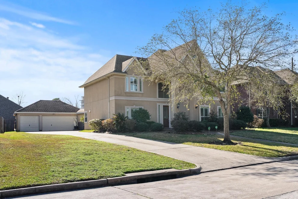 Unit for sale at 14407 Brentshire Lane, Houston, TX 77069