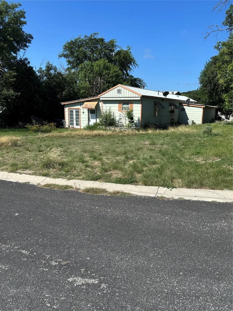 Unit for sale at 101 Shannon Drive S, Kerrville, TX 78028