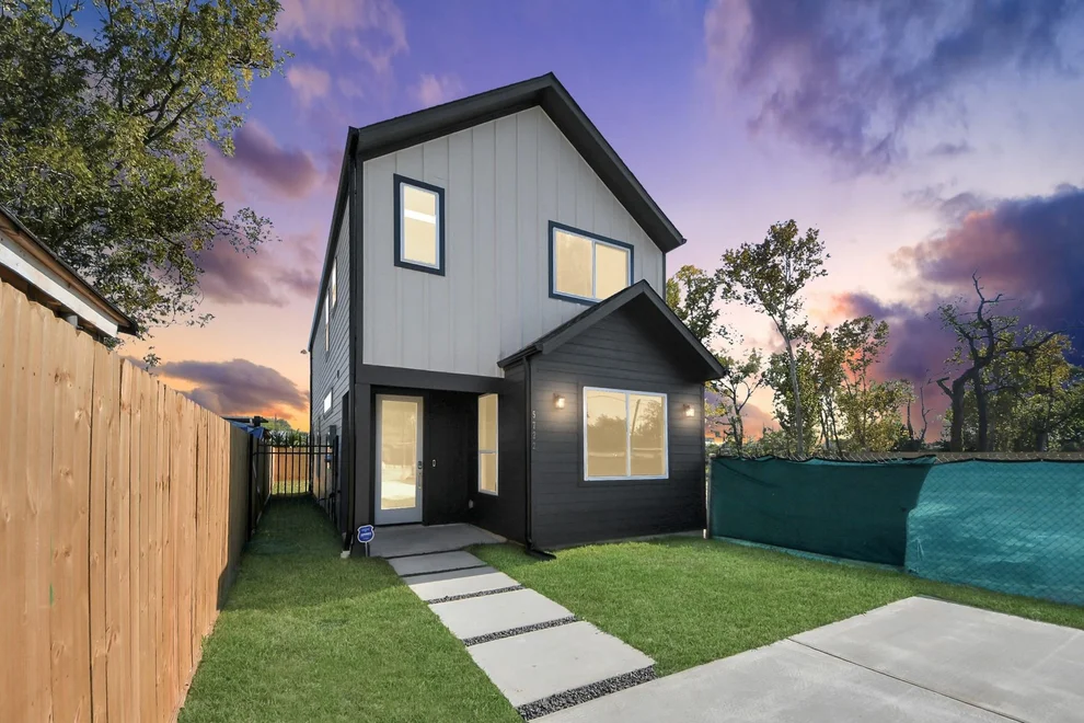Unit for sale at 5722 Horton Street, Houston, TX 77026