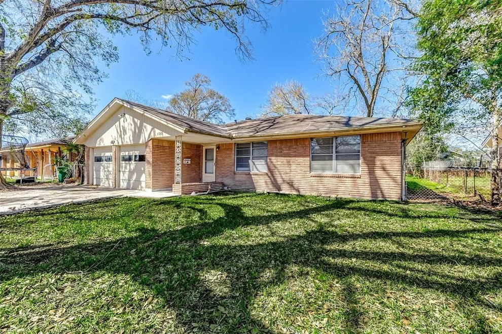 Unit for sale at 6763 Glen Rock Drive, Houston, TX 77087