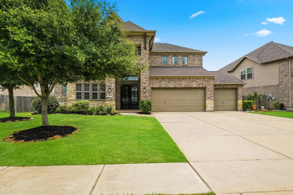 Unit for sale at 33580 Green Prairie Drive, Brookshire, TX 77423