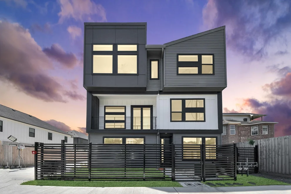 Unit for sale at 5030 Mallow Street, Houston, TX 77033