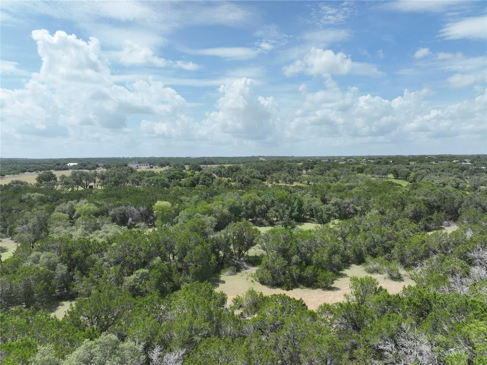 Unit for sale at 301 Cr-282 Lot 2, Liberty Hill, TX 78642