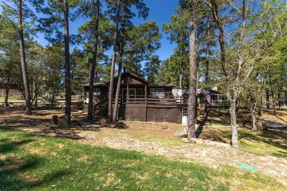 Unit for sale at 104 Broken Bow, La Grange, TX 78945