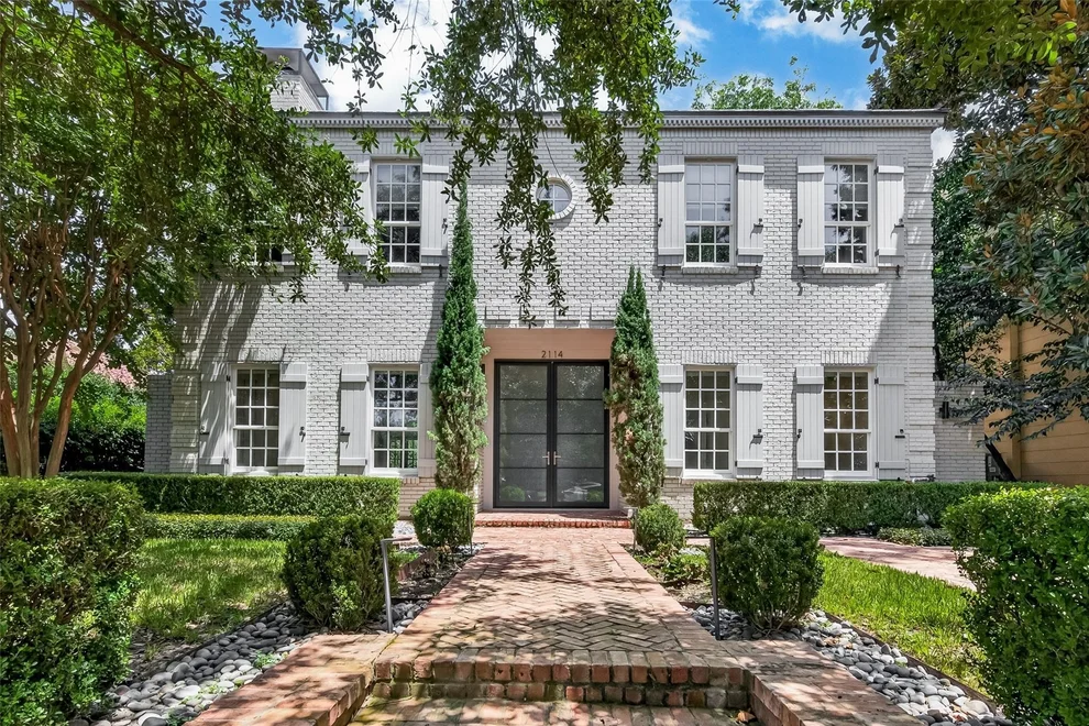 Unit for sale at 2114 Wroxton Road, Houston, TX 77005