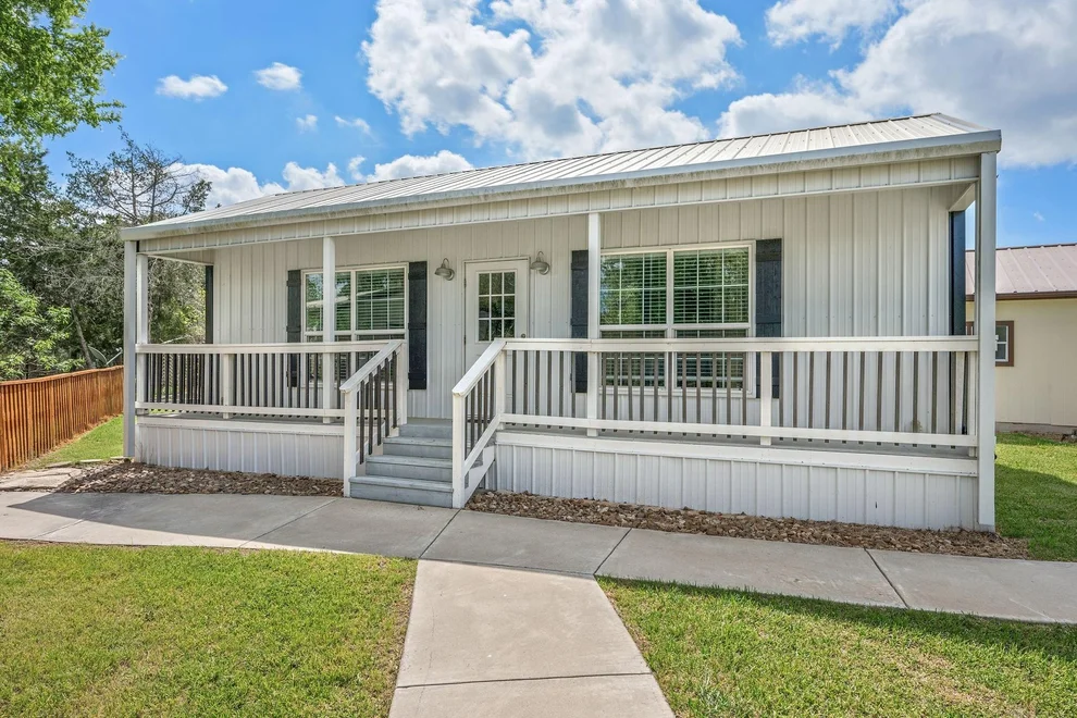 Unit for sale at 412 Leaning Oak Lane, Somerville, TX 77879