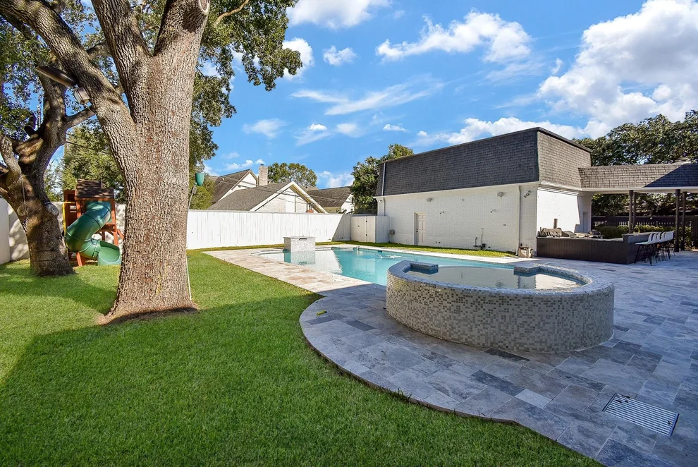 Unit for sale at 5330 Braesheather Drive, Houston, TX 77096