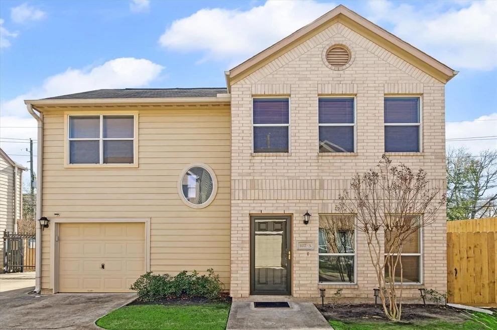 Unit for sale at 2201 Naomi Street, Houston, TX 77054