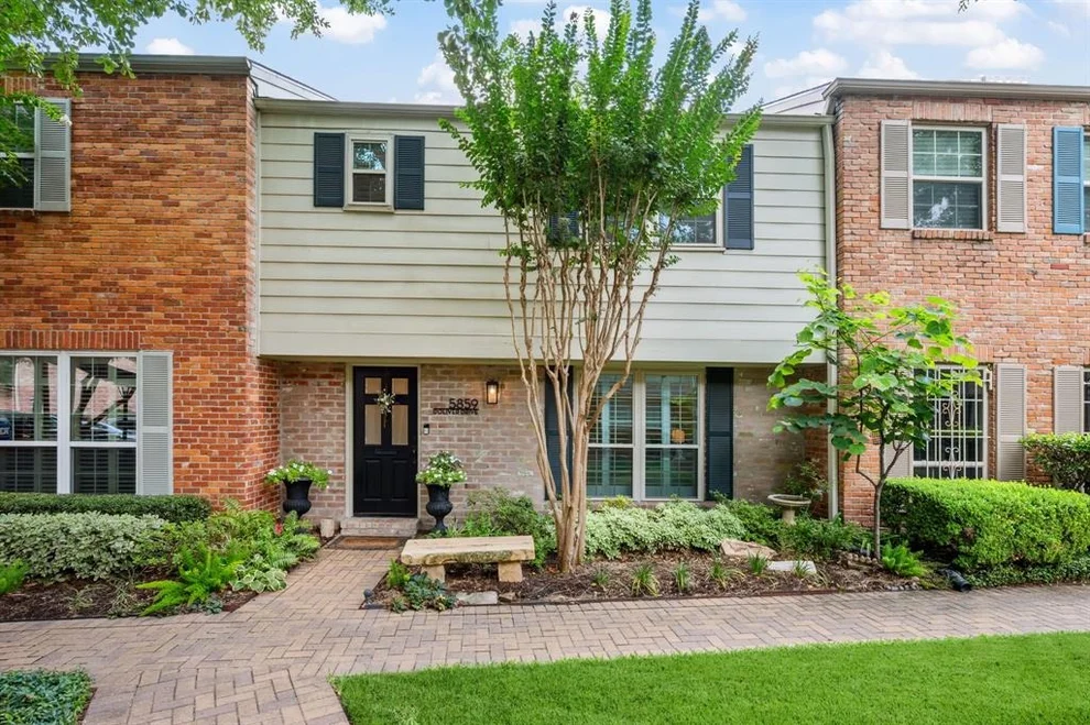 Unit for sale at 5859 Doliver Drive, Houston, TX 77057