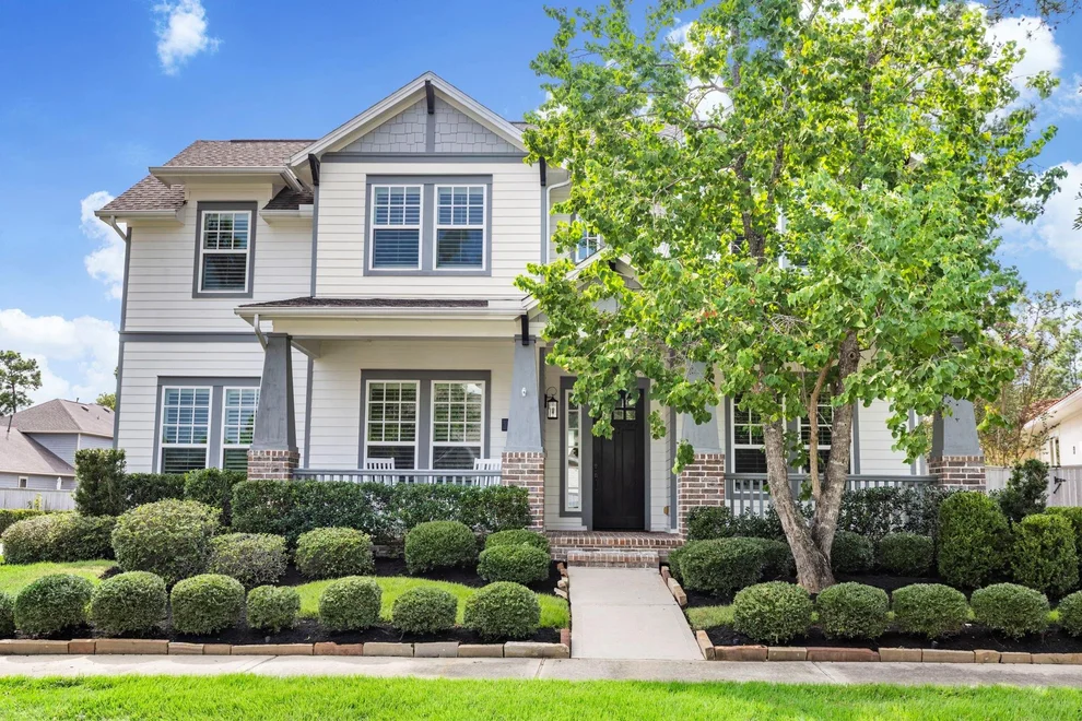 Unit for sale at 11 W Sawyer Ridge Drive, The Woodlands, TX 77389