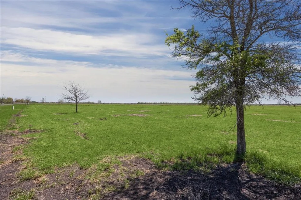 Unit for sale at 5025 Ward Bend Road, Sealy, TX 77474