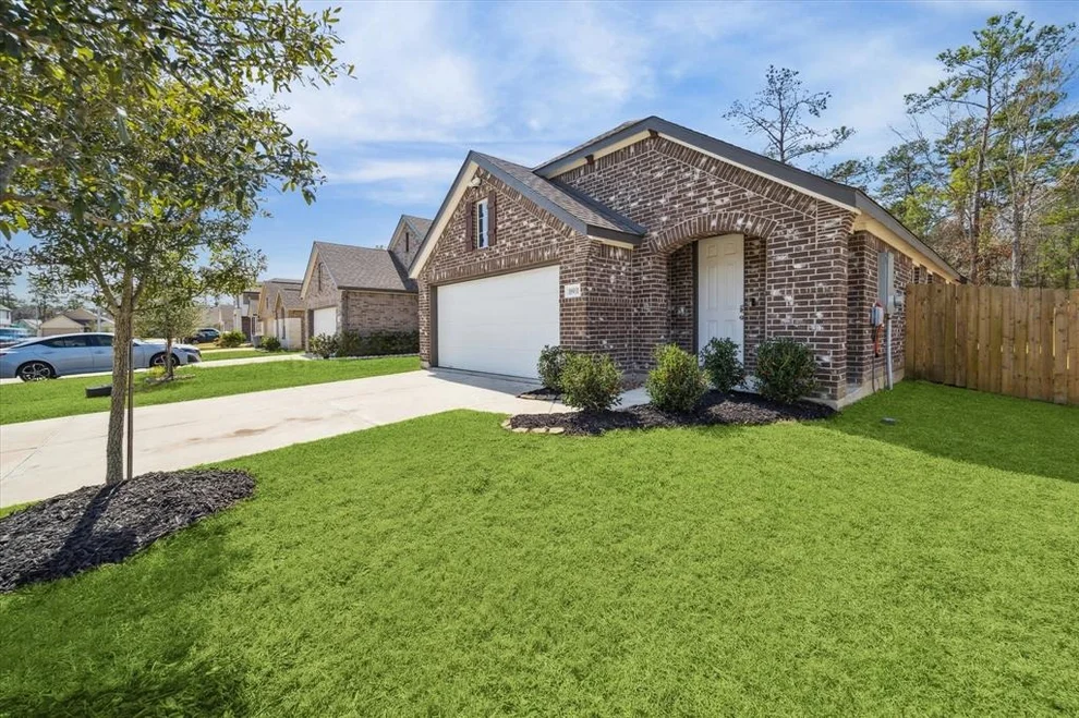 Unit for sale at 16931 Lagos Lane, Crosby, TX 77532