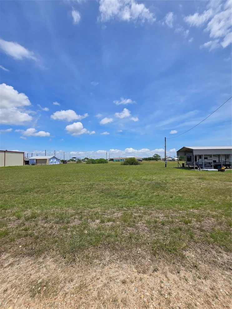 Unit for sale at 51 Dogfish Drive, Palacios, TX 77465