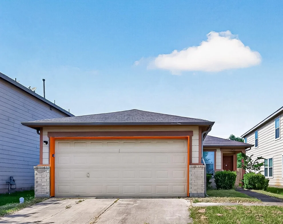Unit for sale at 12926 Valleygate Lane, Houston, TX 77072