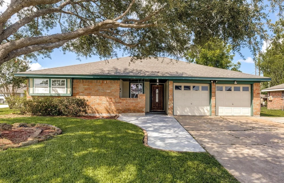 Unit for sale at 3706 Catalina Drive, Deer Park, TX 77536