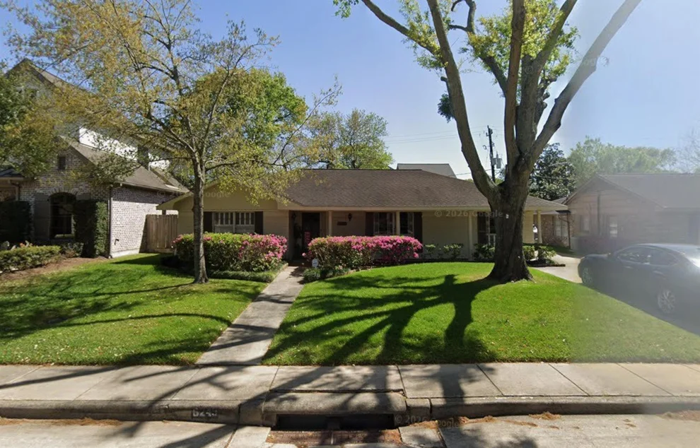 Unit for sale at 6249 Piping Rock Lane, Houston, TX 77057
