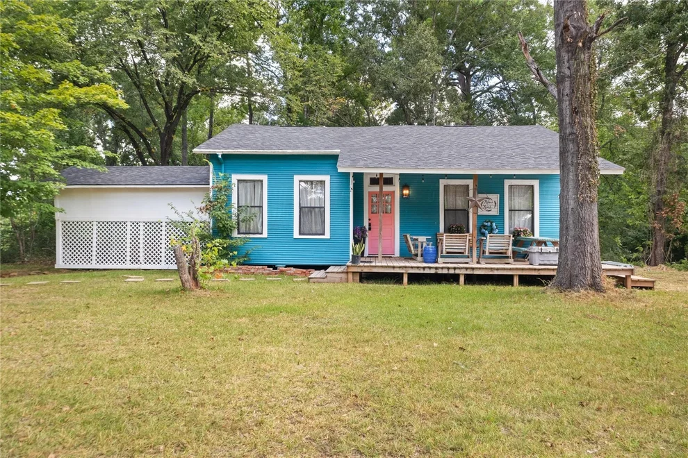 Unit for sale at 201 An County Road 165, Elkhart, TX 75839