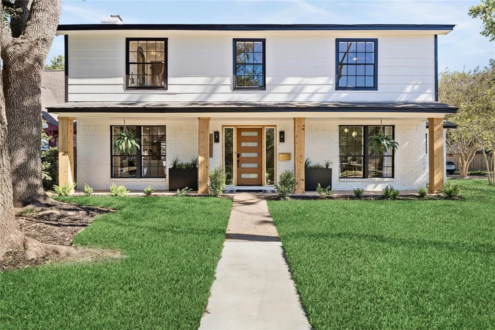 Unit for sale at 17402 Telegraph Creek Drive, Spring, TX 77379