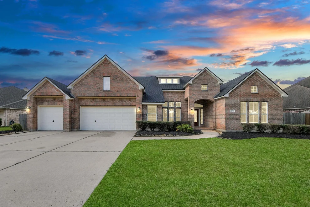 Unit for sale at 8519 Sunrise Meadow Lane, Houston, TX 77095