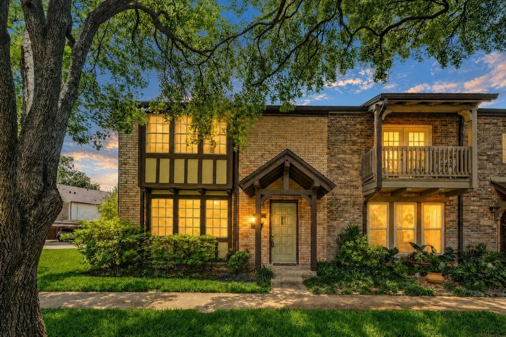 Unit for sale at 2267 Triway Lane, Houston, TX 77043