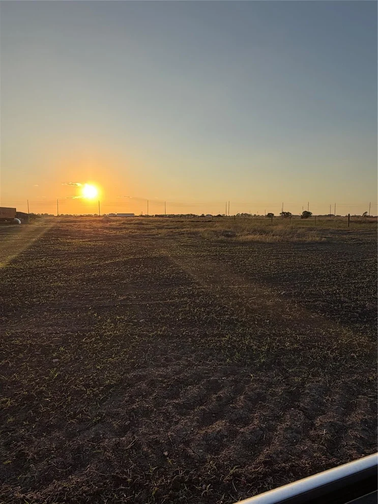 Unit for sale at 3518 N Sh 60 Hwy, East Bernard, TX 77435