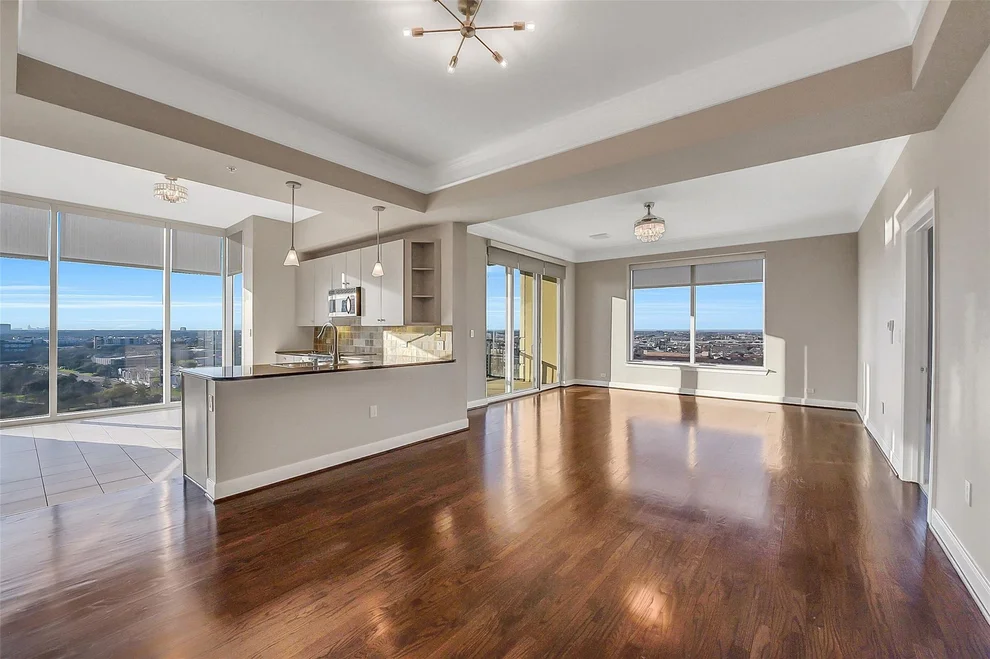 Unit for sale at 3333 Allen Parkway, Houston, TX 77019