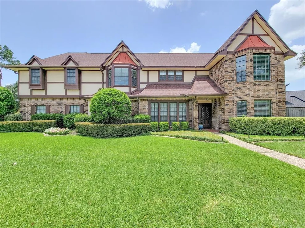 Unit for sale at 7315 Muirfield Valley Drive, Houston, TX 77095