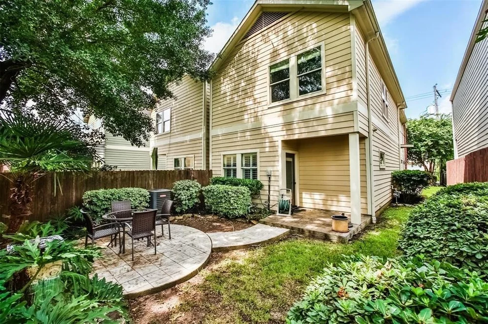 Unit for sale at 906 Lawrence Street, Houston, TX 77008