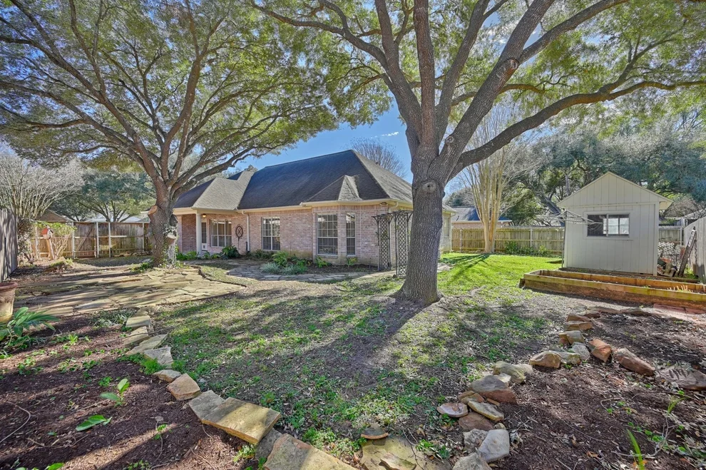 Unit for sale at 2104 Creekwood Lane, Brenham, TX 77833