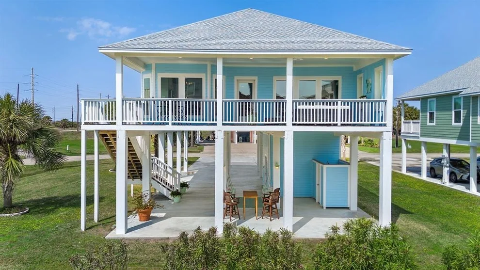 Unit for sale at 14423 Spyglass Circle, Galveston, TX 77554