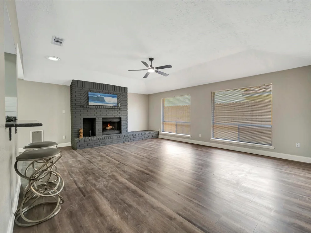 Unit for sale at 315 Knoll Forest Drive, League City, TX 77573