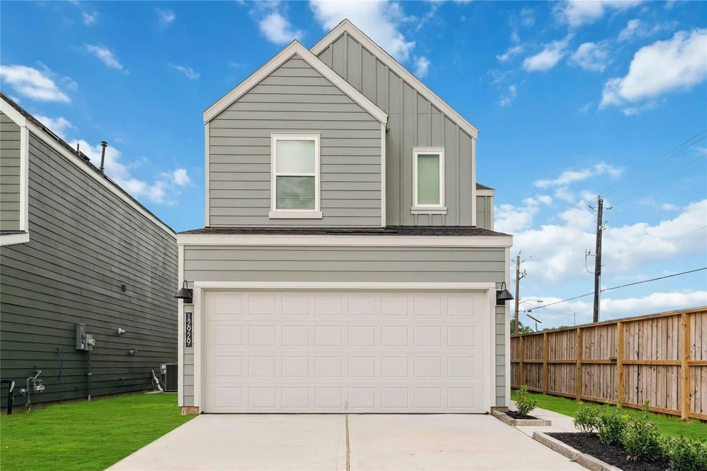 Unit for sale at 4821 Peanut Butter And Jelly Drive, Houston, TX 77048