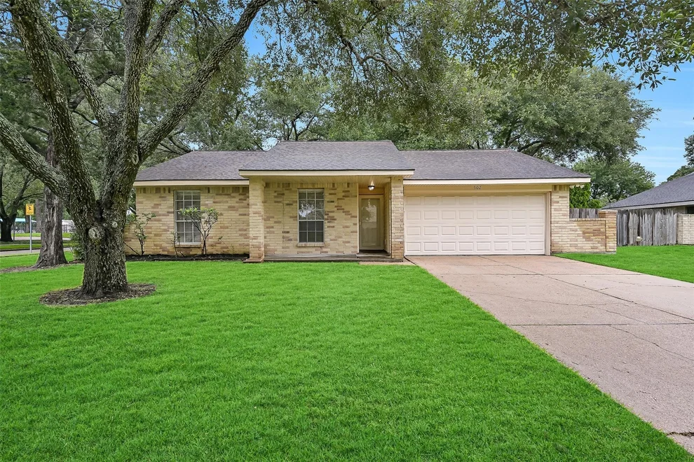 Unit for sale at 502 Dawn Drive, League City, TX 77573