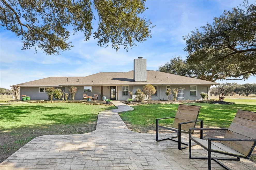 Unit for sale at 2489 Bartlett Road, Sealy, TX 77474