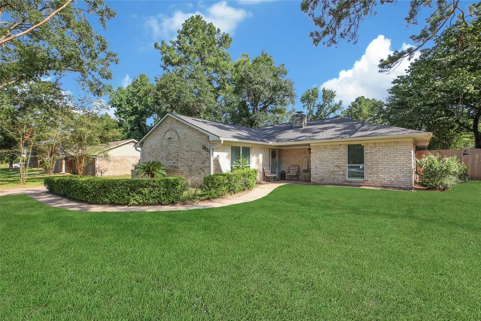 Unit for sale at 2625 N Woodloch Street, Woodloch, TX 77385