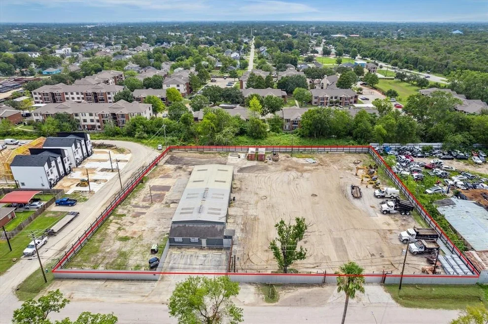 Unit for sale at 8403 Bassett Street, Houston, TX 77051