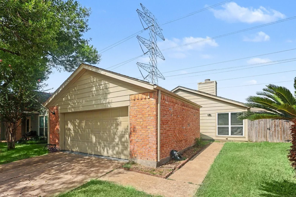 Unit for sale at 3903 Mountain Rose Lane, Houston, TX 77043
