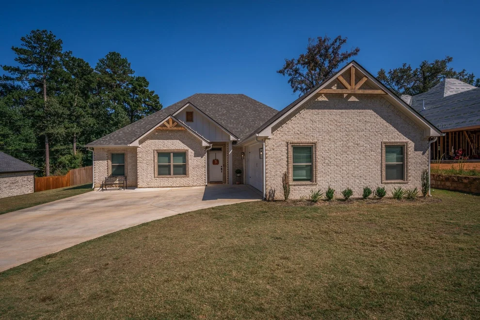 Unit for sale at 215 Millridge, White Oak, TX 75693