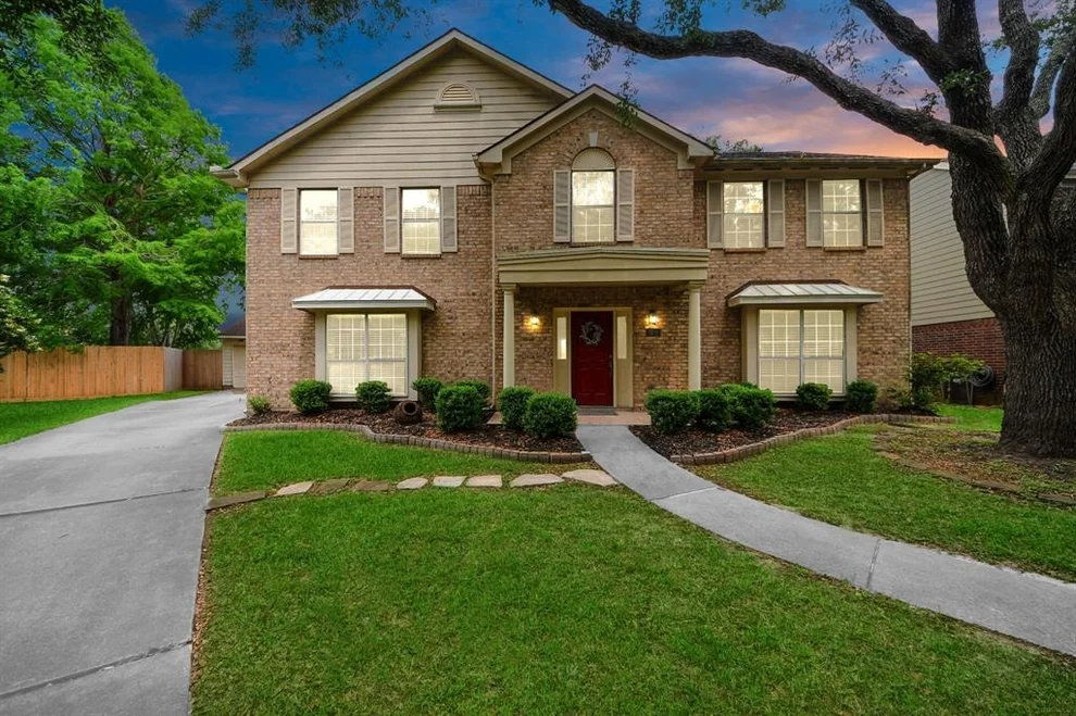 Unit for sale at 2126 Galleon Drive, League City, TX 77573
