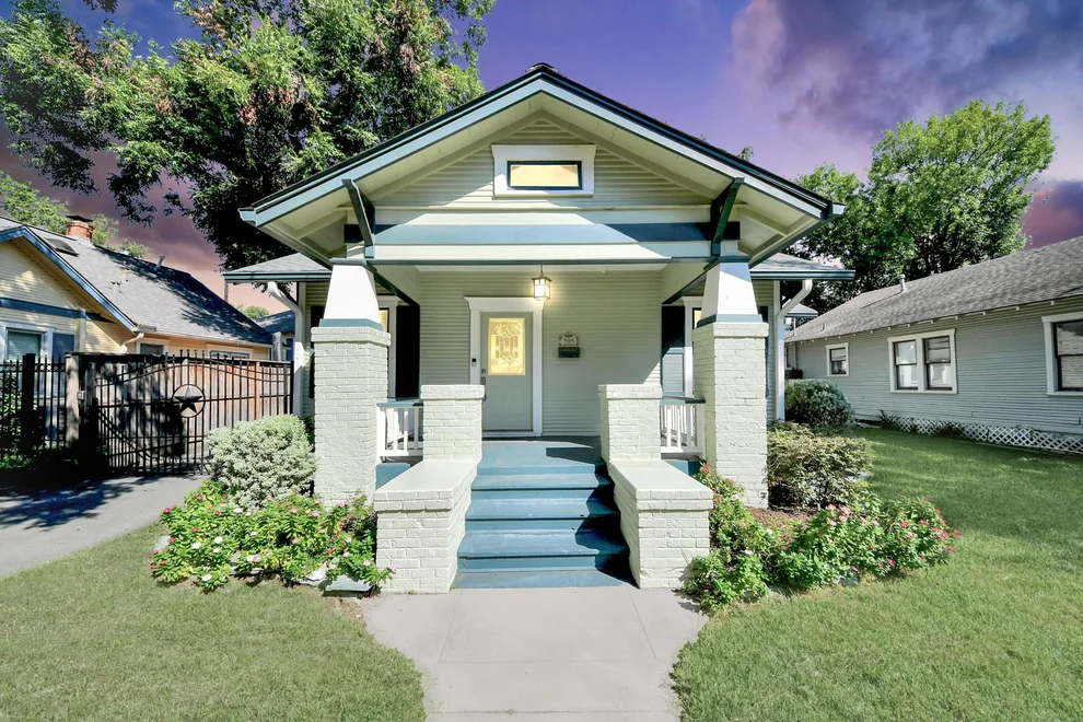 Unit for sale at 909 Fugate Street, Houston, TX 77009